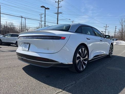 Used 2024 Lucid Air Touring image 9