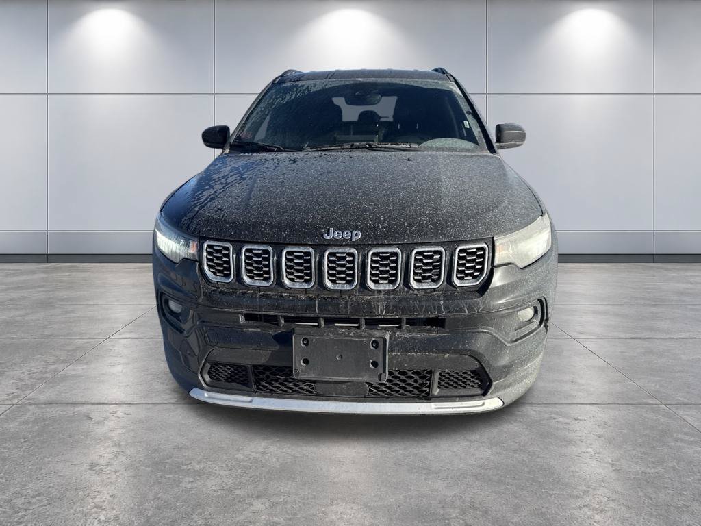 Used 2025 Jeep Compass Limited AWD/4WD image 2