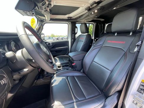 Used 2024 Jeep Gladiator Rubicon w/ Convenience Group image 19