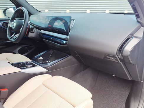 Used 2025 BMW X3 M50 w/ Premium Package image 10