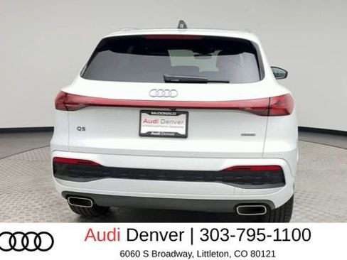 Used 2025 Audi Q5 Premium Plus w/ Premium Plus AWD/4WD image 3