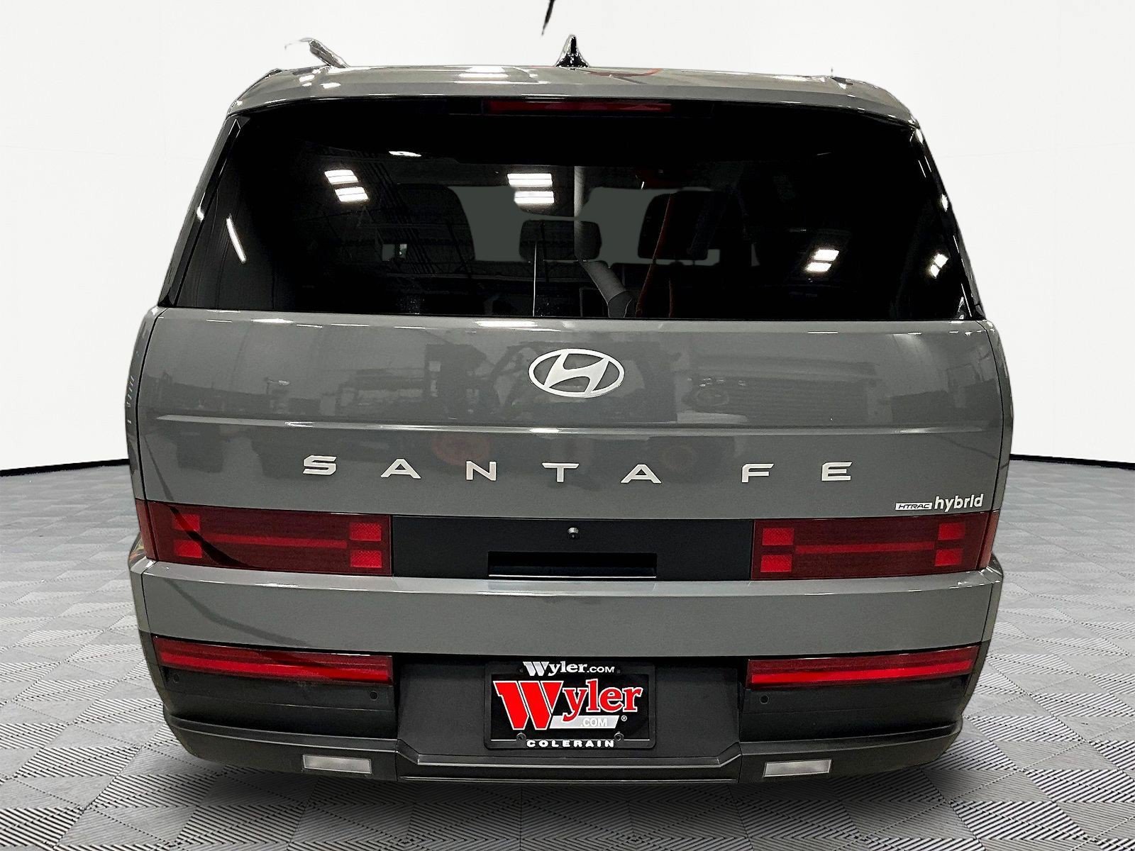 Used 2025 Hyundai Santa Fe SEL AWD/4WD image 5