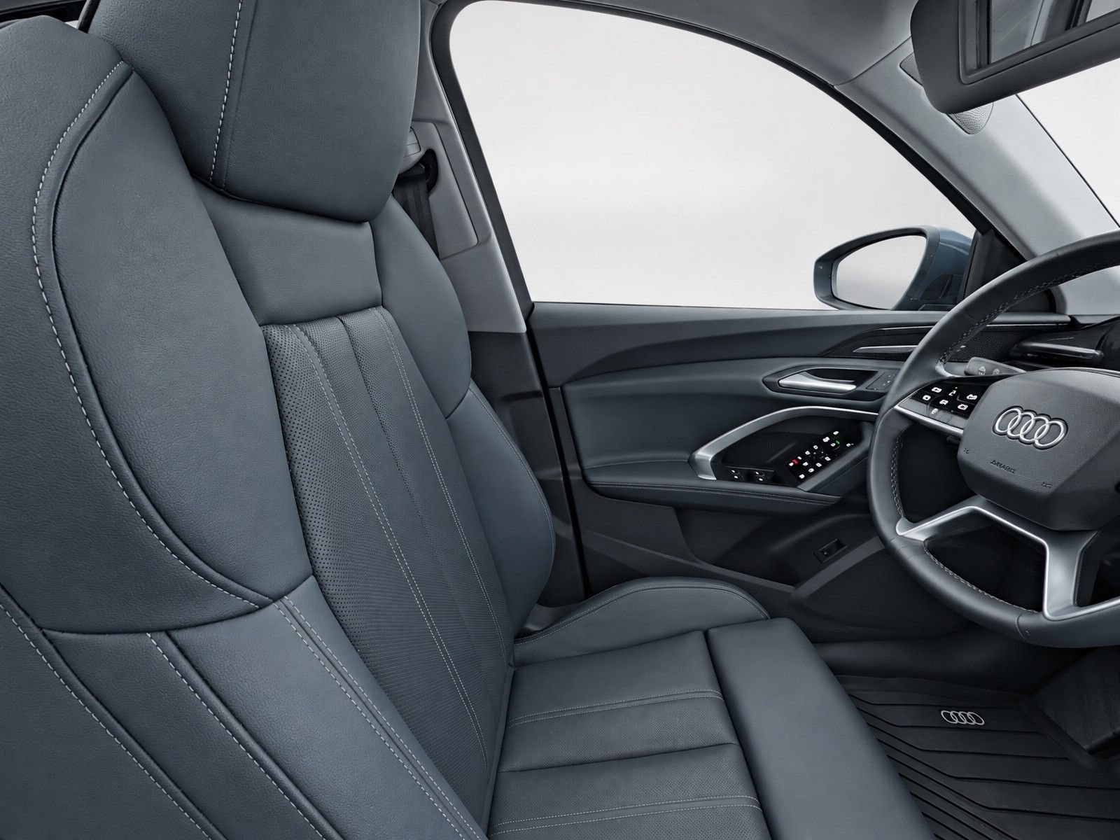 Certified 2025 Audi Q5 Prestige AWD/4WD image 16