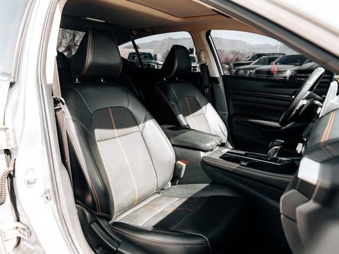 Used 2019 Nissan Altima 2.5 SR w/ SR Premium Package image 45