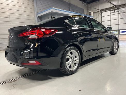 Used 2019 Hyundai Elantra Value Edition FWD image 7