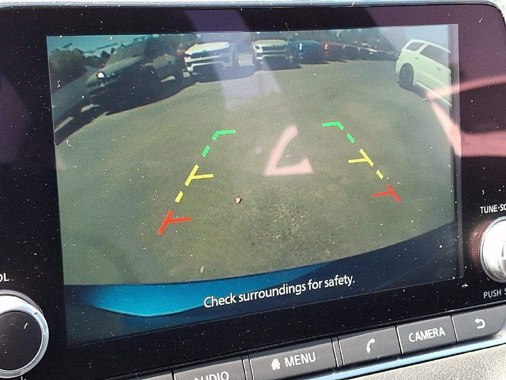Used 2025 Nissan Sentra SR FWD image 18