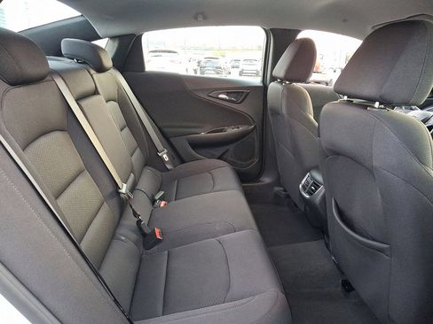 Used 2024 Chevrolet Malibu LT image 15