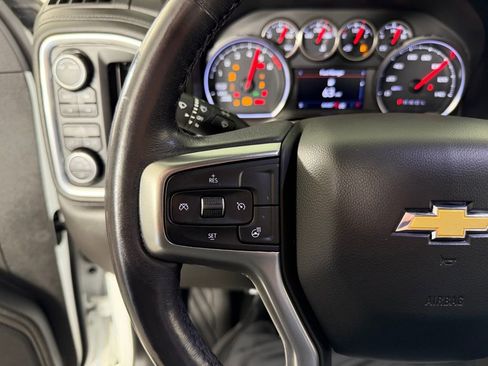 Used 2021 Chevrolet Silverado 1500 LT image 22