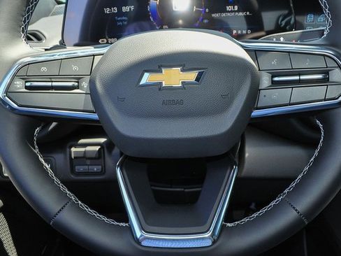 New 2025 Chevrolet Silverado EV LT image 16