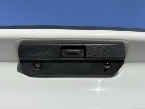 Used 2021 Chevrolet Silverado 1500 LT AWD/4WD image 10