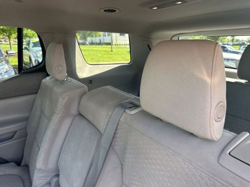 Used 2017 GMC Acadia SLE FWD image 10