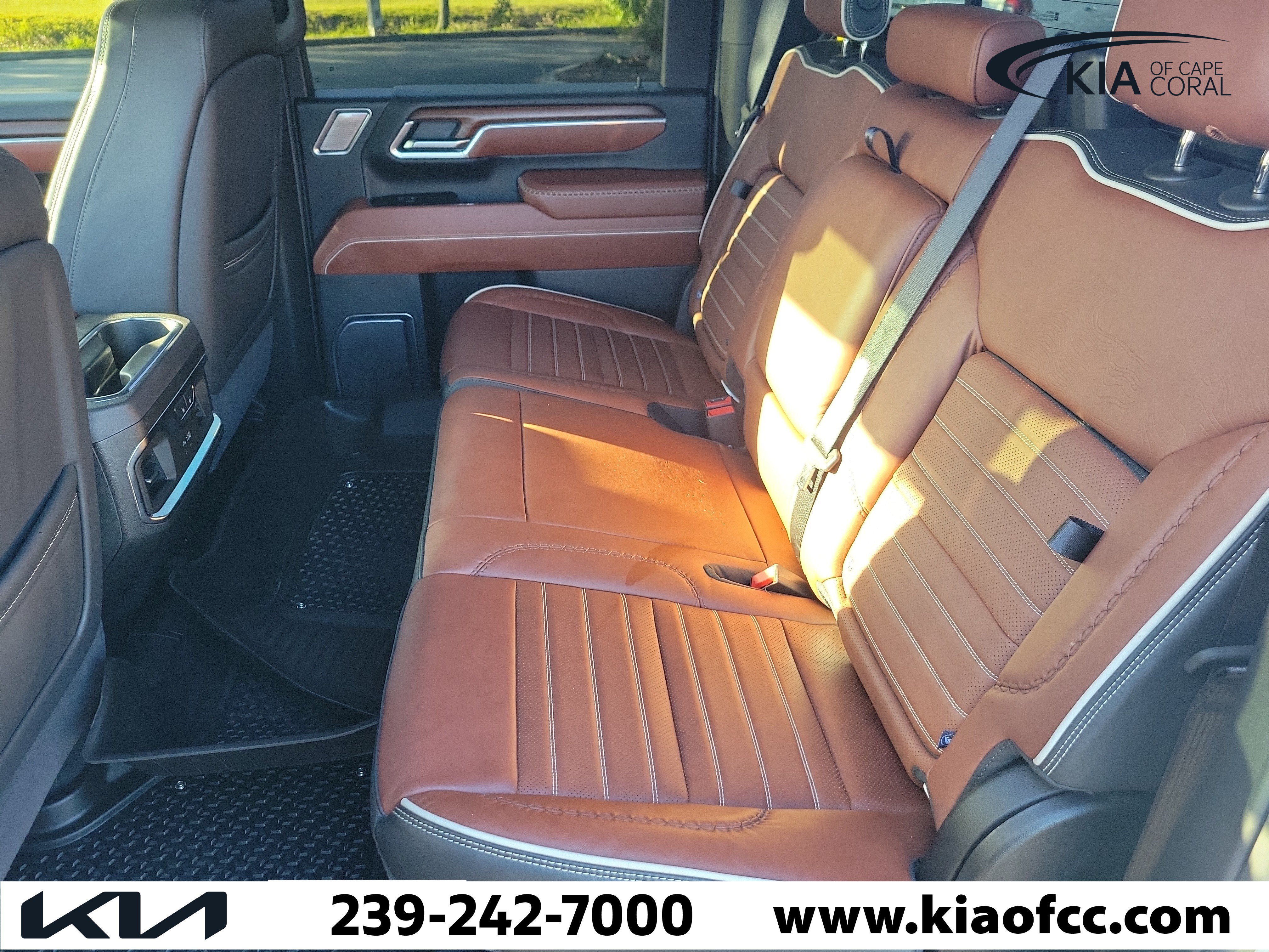 Used 2025 GMC Sierra 2500 Denali Ultimate AWD/4WD image 12