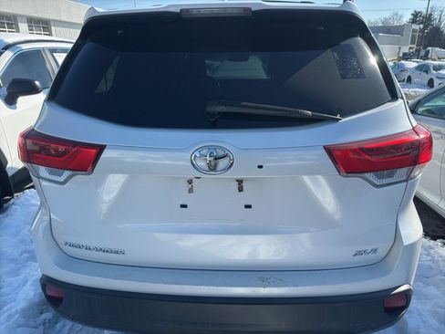 Used 2019 Toyota Highlander XLE image 7