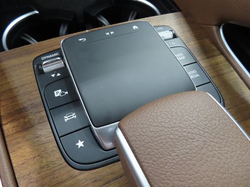 Used 2024 Mercedes-Benz GLE 350 4MATIC image 60