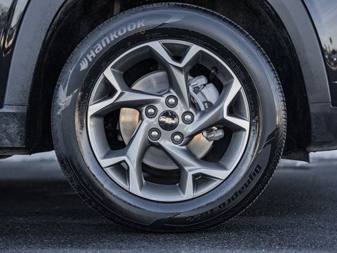 Used 2025 Chevrolet Trax LT w/ LT Convenience Package image 14