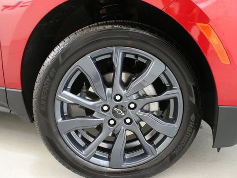 Used 2024 Chevrolet Equinox RS w/ RS Leather Package AWD/4WD image 35