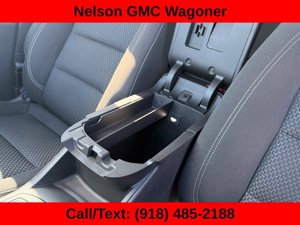 Used 2024 GMC Terrain SLE w/ Driver Convenience Package FWD image 36