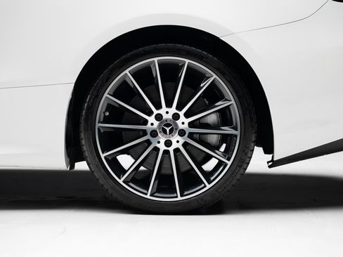 Used 2023 Mercedes-Benz E 450 Coupe image 21