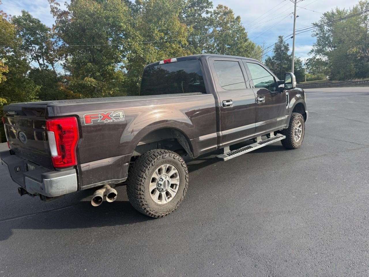 Used 2019 Ford F250 XLT w/ XLT Premium Package AWD/4WD image 3