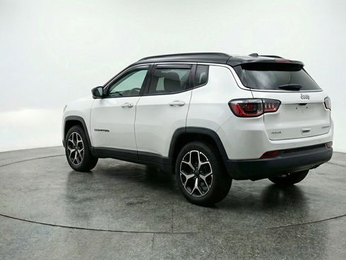 Used 2025 Jeep Compass Limited AWD/4WD image 6