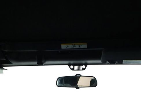 Used 2017 Jeep Wrangler Sport image 23