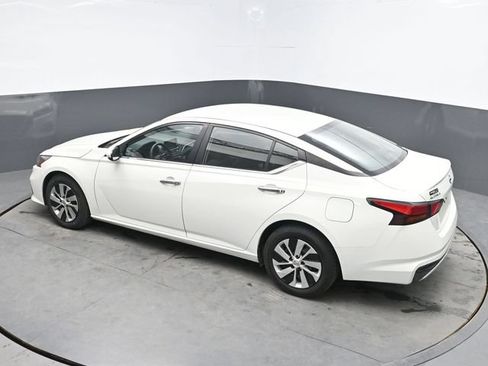 Used 2021 Nissan Altima 2.5 S FWD image 19