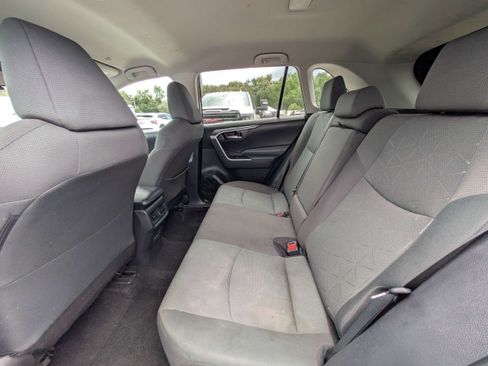 Used 2024 Toyota RAV4 XLE FWD image 13
