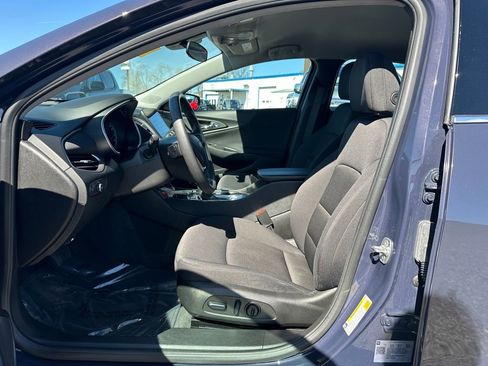 Used 2025 Chevrolet Malibu LT FWD image 23