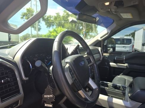 Used 2020 Ford F350 Lariat w/ Lariat Ultimate Package AWD/4WD image 9