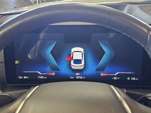 Used 2023 BMW i4 eDrive35 RWD image 12