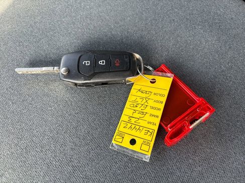 Used 2023 Ford F150 XLT image 29