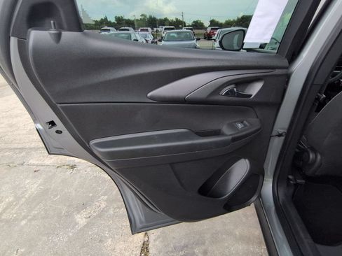 Used 2025 Chevrolet TrailBlazer LT AWD/4WD image 26