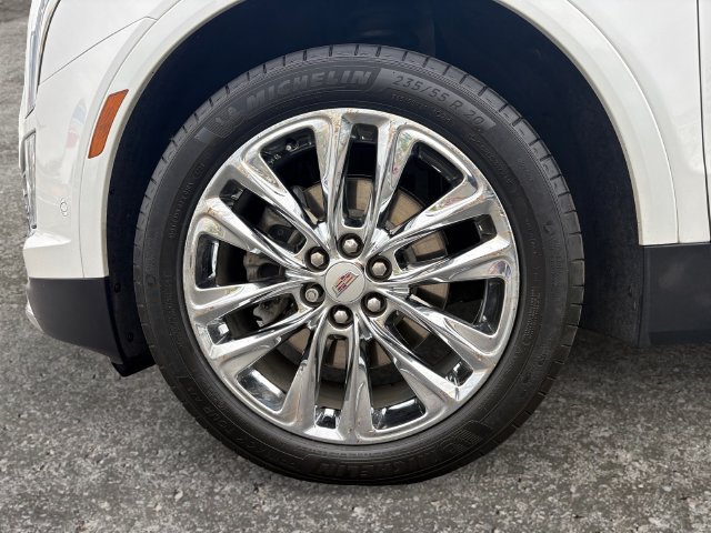 Used 2022 Cadillac XT5 Premium Luxury w/ Platinum Package AWD/4WD image 7