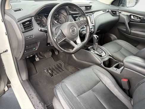 Used 2017 Nissan Rogue Sport SL FWD image 24