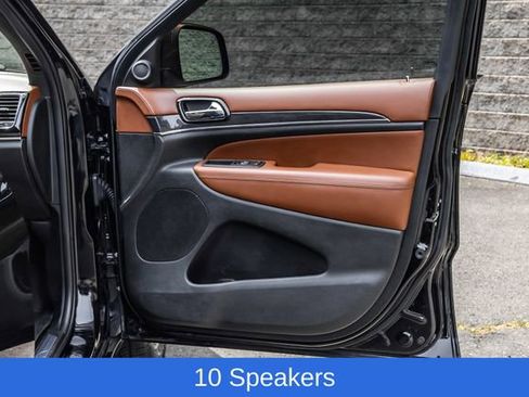 Used 2020 Jeep Grand Cherokee Overland AWD/4WD image 17