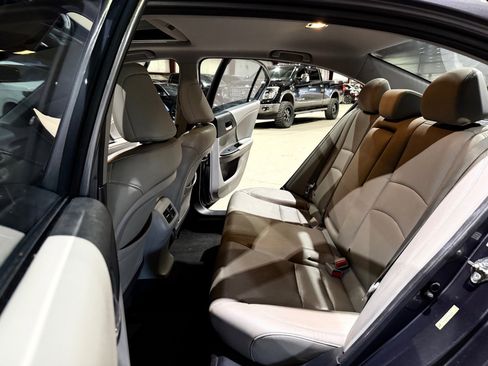 Used 2013 Honda Accord Touring image 17