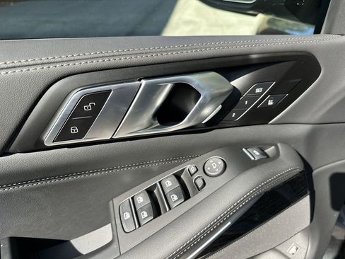 Used 2026 BMW X5 xDrive50e w/ M Sport Package image 16