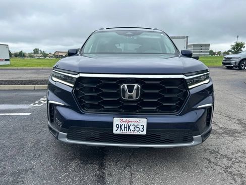 Used 2024 Honda Pilot Elite image 2