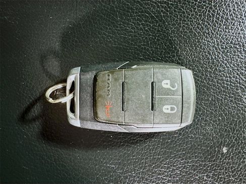 Used 2019 RAM 2500 Tradesman w/ Chrome Appearance Group image 37