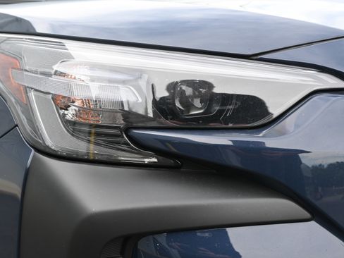 Certified 2025 Subaru Outback Touring w/ Popular Package #2 image 11