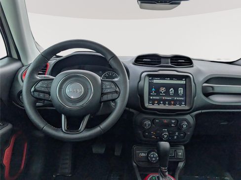 Used 2022 Jeep Renegade Trailhawk w/ Sun/Sound Group AWD/4WD image 17