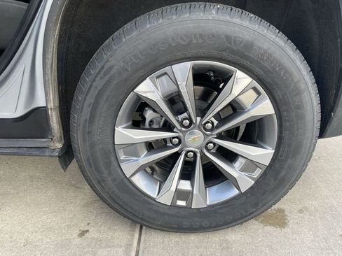 Used 2025 Chevrolet Equinox LT FWD image 30