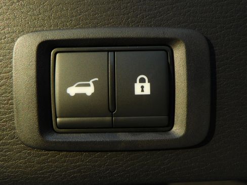 New 2025 Mitsubishi Outlander SE image 35