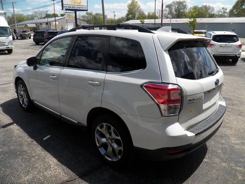 Used 2017 Subaru Forester 2.5i Touring AWD/4WD image 4