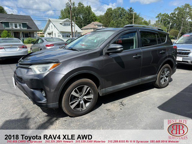 Used 2018 Toyota RAV4 XLE AWD/4WD image 4