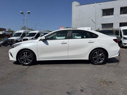 Used 2023 Kia Forte LXS FWD image 7