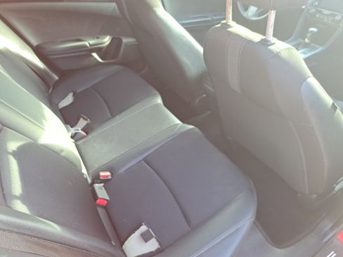 Used 2020 Honda Civic Sport image 11