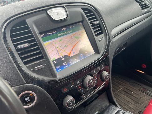 Used 2013 Chrysler 300 S RWD image 7