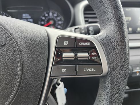 Used 2019 Kia Sorento L FWD image 29