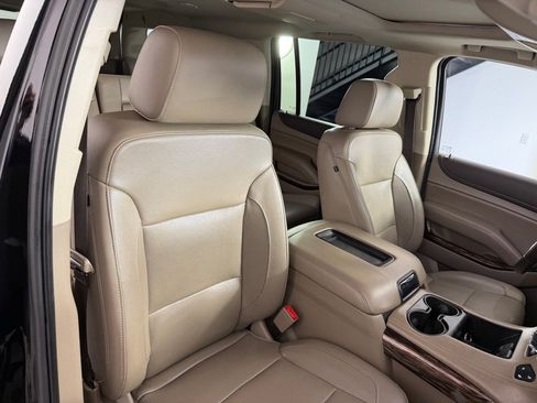 Used 2020 GMC Yukon XL SLT w/ Open Road Package AWD/4WD image 27